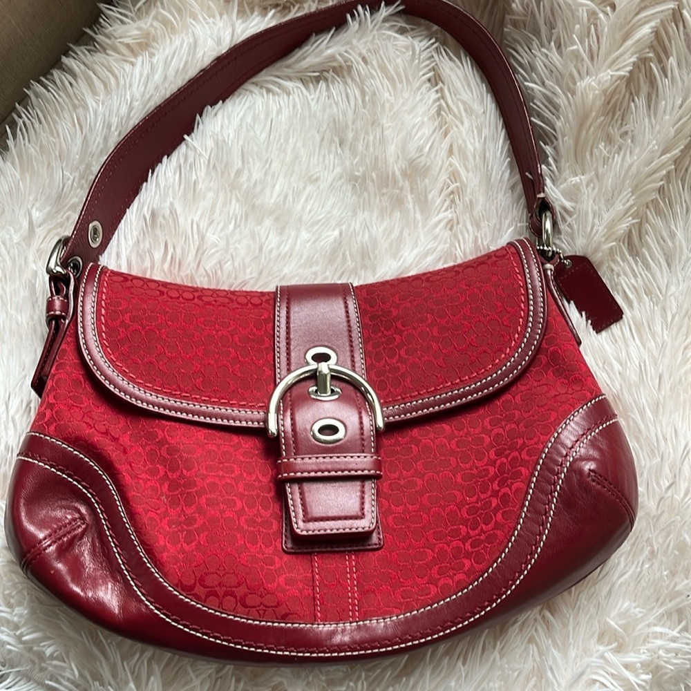 EUC vintage coach soho bag